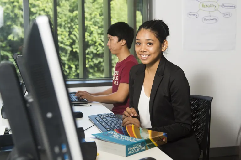 Study Business at CDU