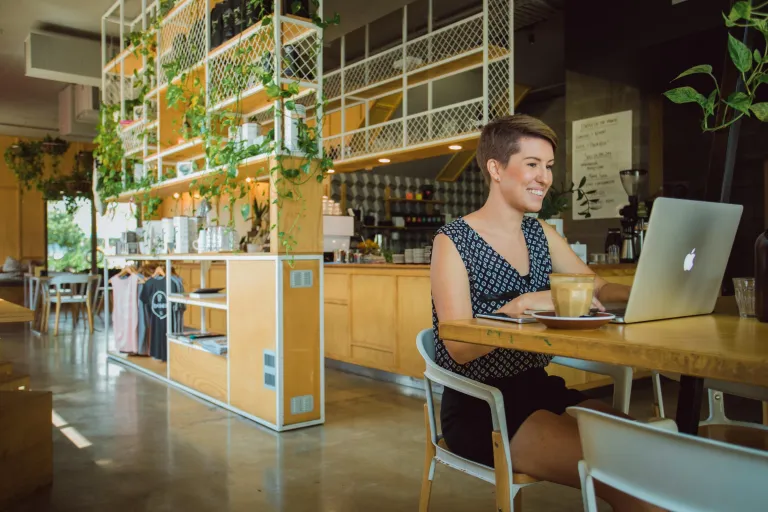 Arts student studying from a cafe