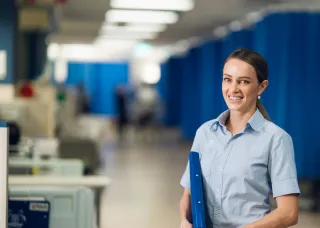 Robyn Bennet smiling