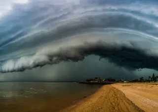 Super cell storm cloud