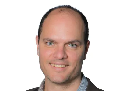 Yin Paradies - Alumnus