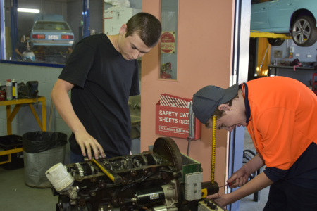 CDU VET students get ready for the Flying Spanner Competition 