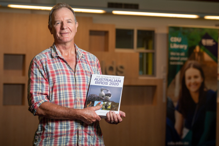 Charles Darwin University (CDU) Professor Stephen Garnett has received a Special Commendation award at the Royal Zoological Society of NSW’s Whitley Awards held recently in Sydney. 