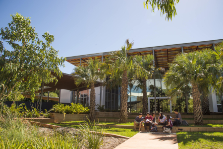 Staff at Charles Darwin University (CDU) have the opportunity to vote on a new Enterprise Bargaining Agreement this week.