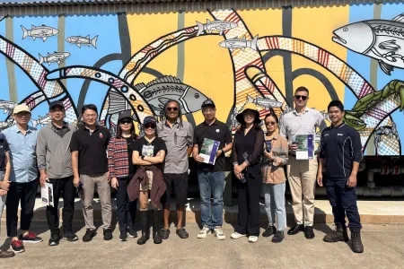 Chinese delegates with Sunil Kadri