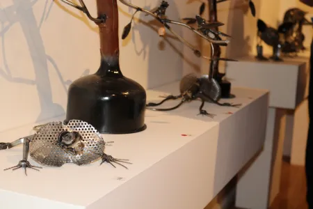 lizard made of recycled materials