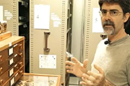 MOOC host Dr Stephen Reynolds explains the wonders of natural selection