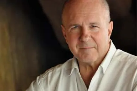 Acclaimed British author Simon Winchester will be in Darwin next week. Photo by Setsuko Winchester.