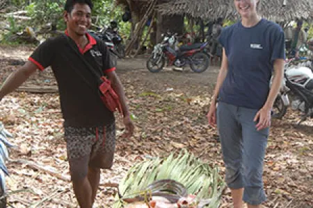 PhD candidate Kim Hunnam (right) is gaining valuable insights into small-scale fisheries research in developing countries. 