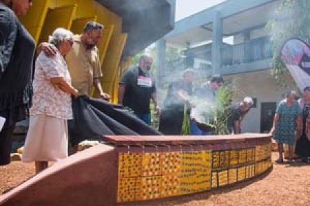 A bench seat featuring the artwork of Midpul (aka Prince of Wales) has been unveiled during a ceremony with local Larrakia Elders