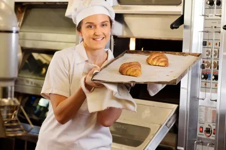 Misha Kostkova aspires to be a high end pastry chef