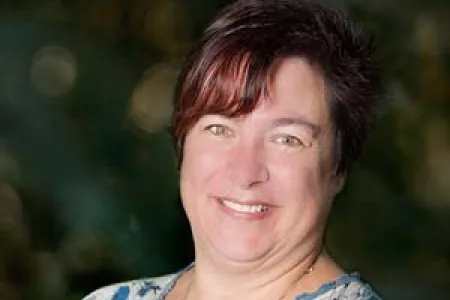 Dr Nicoli Barnes will travel to Bali next year thanks to and Endeavour Executive Fellowship