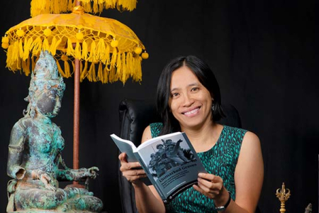 Lecturer in Indonesian Studies Dr Vannessa Hearman will discuss a tragic period in Indonesia’s not-too-distant past