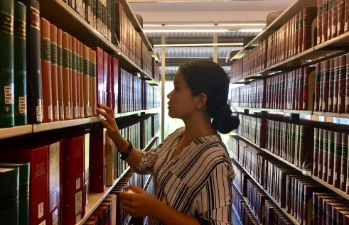 Margo Hi studying Law