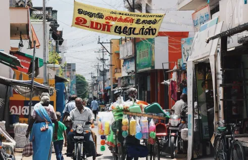 Dion in India at the markets