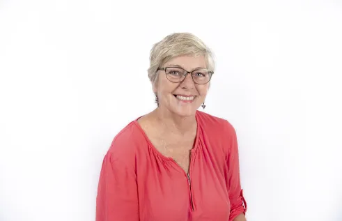 Associate Professor Anne Lowell