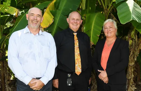 Dr Steve Rogers, CDU Vice Chancellor Professor Scott Bowman and Senator Sam McMahon