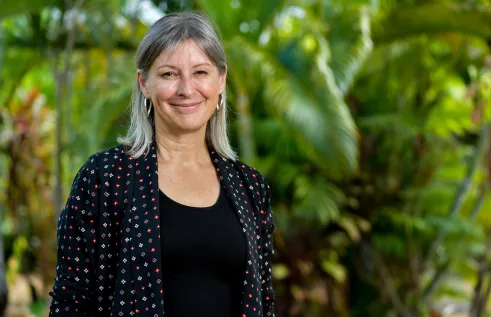 female-refugees-resettlement