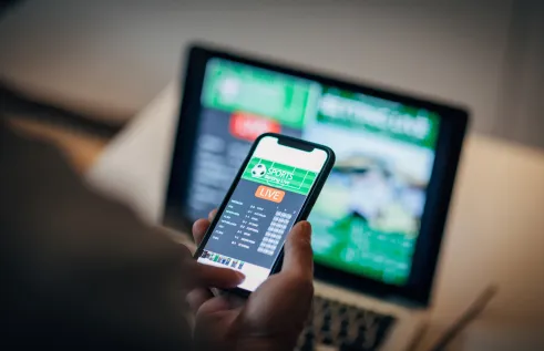 CDU Northern Institute Senior Research Fellow Kate Golebiowska and colleagues’ recent study into the gambling habits of people from non-English speaking backgrounds reveals that boredom is one of the triggers.  