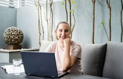 Zoe, CDU VET student studying from home