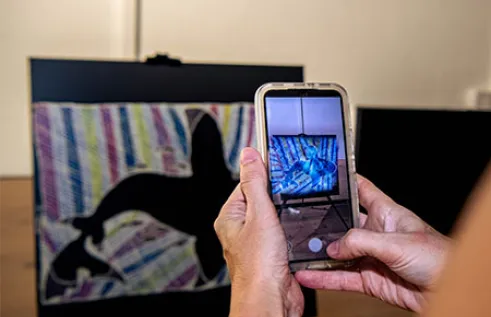 Charles Darwin University (CDU) and Goŋ Wanhurr Indigenous Corporation have collaborated to launch an immersive augmented reality exhibit highlighting Yolŋu culture, connections and knowledge.