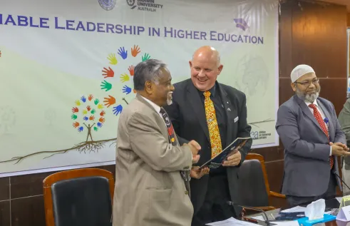 Charles Darwin University (CDU) has signed a Memorandum of Understanding (MoU) with North South University (NSU) to strengthen collaboration on academic and research activities between Northern Australia and Bangladesh.
