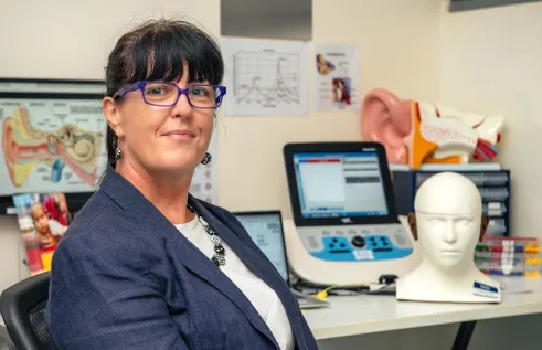 Charles Darwin University (CDU) student Rebecca Kopke-Bennett plans to stay in the Northern Territory after completing a Master of Clinical Audiology. The CDU Menzies School of Medicine is aiming to train local doctors to retain and boost the medical workforce. 