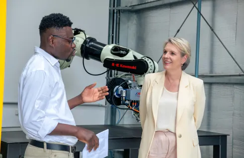 Federal Environment and Water Minister Tayna Plibersek MP announced who has received an Innovative Biodiversity Monitoring Grant today at Charles Darwin University’s (CDU) Casuarina Campus. 