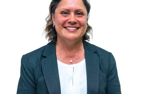 Charles Darwin University (CDU) researcher Dr Tracy Woodroffe is looking at ways to increase the number of First Nations teachers in the Northern Territory.