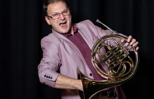 Charles Darwin University (CDU) Lecturer in Vocal Studies Paolo Fabris is proving that with the right skills almost anyone can learn to sing. 