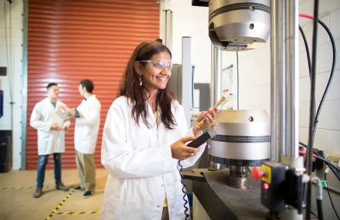 Image: Mechanical Engineering Students 