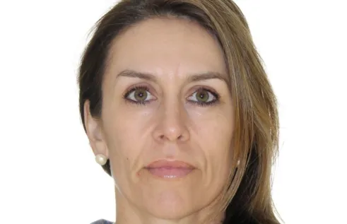 Headshot of Dr Donna Lewis of TERN.